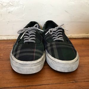 vans era plaid black